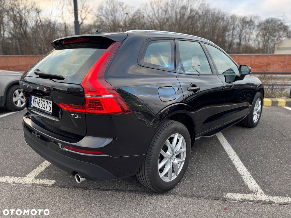 Volvo XC 60 T5 AWD Momentum Pro - 8