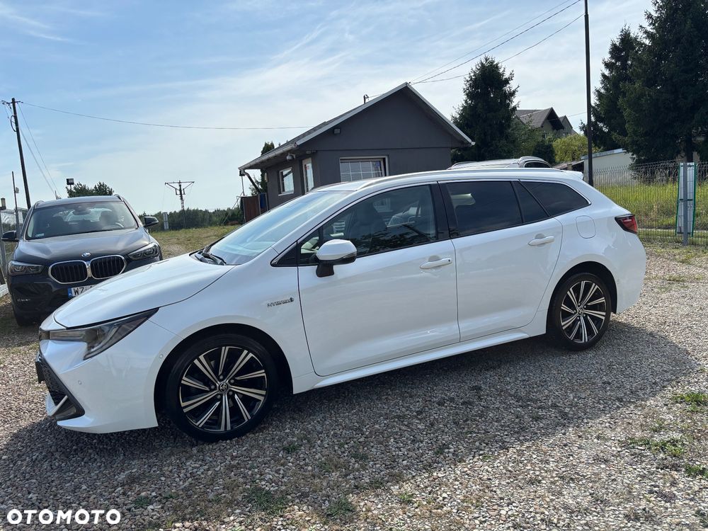 Toyota Corolla 2.0 Hybrid Comfort - 23