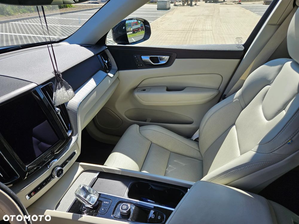 Volvo XC 60 T5 AWD Inscription - 8