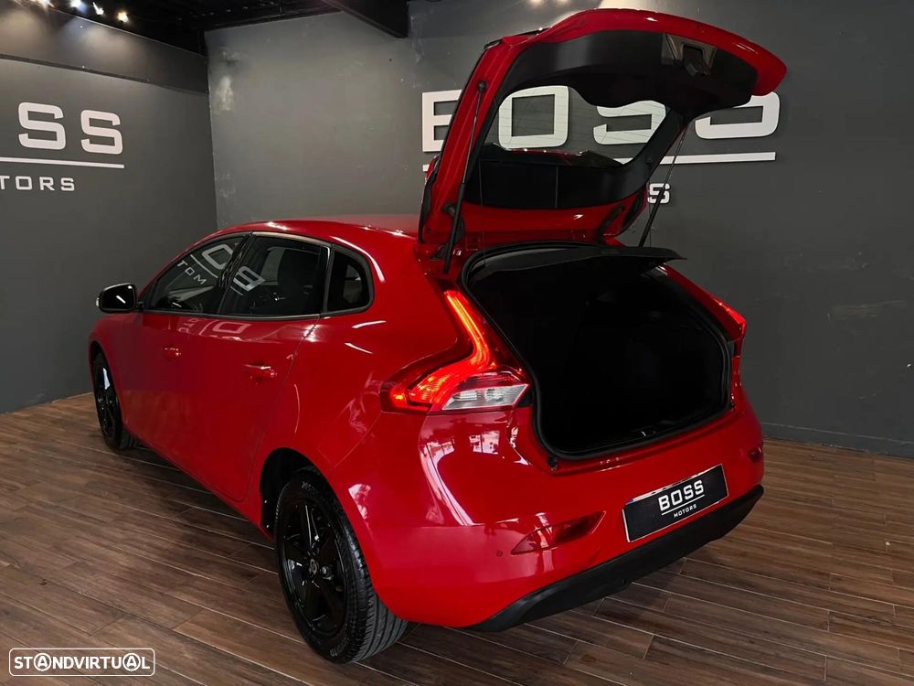 Volvo V40 - 10
