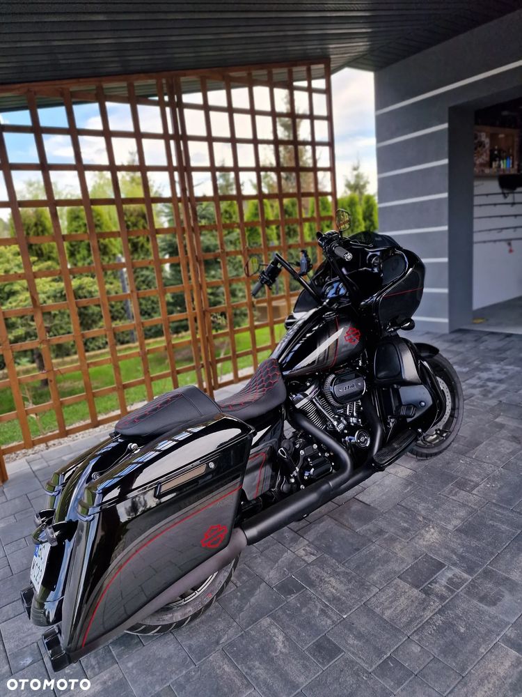 Harley-Davidson Touring Road Glide - 21