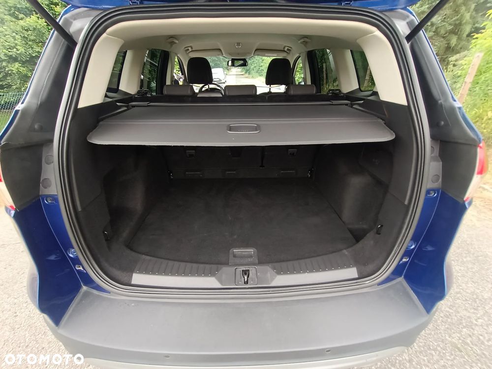 Ford Kuga - 24