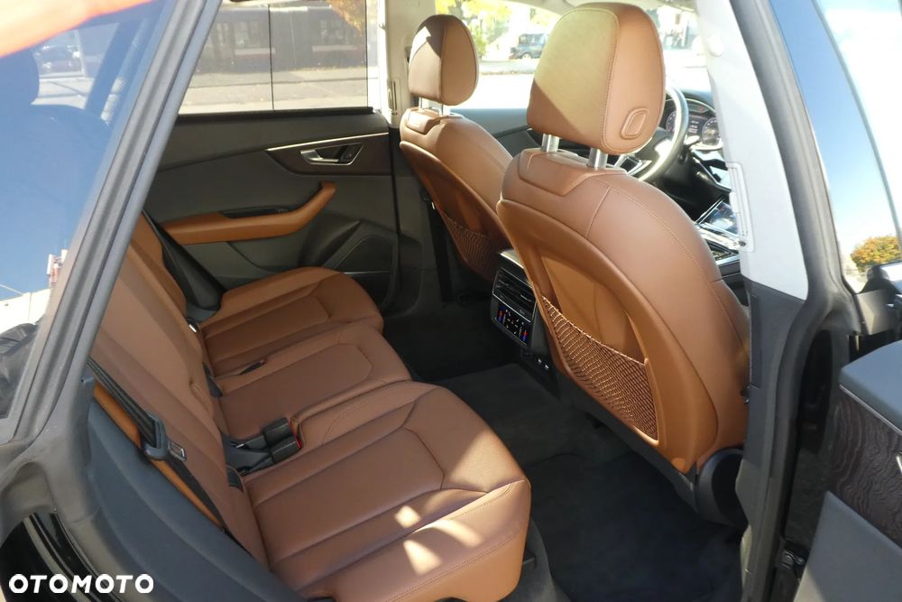Audi Q8 55 TFSI mHEV Quattro Tiptronic - 27