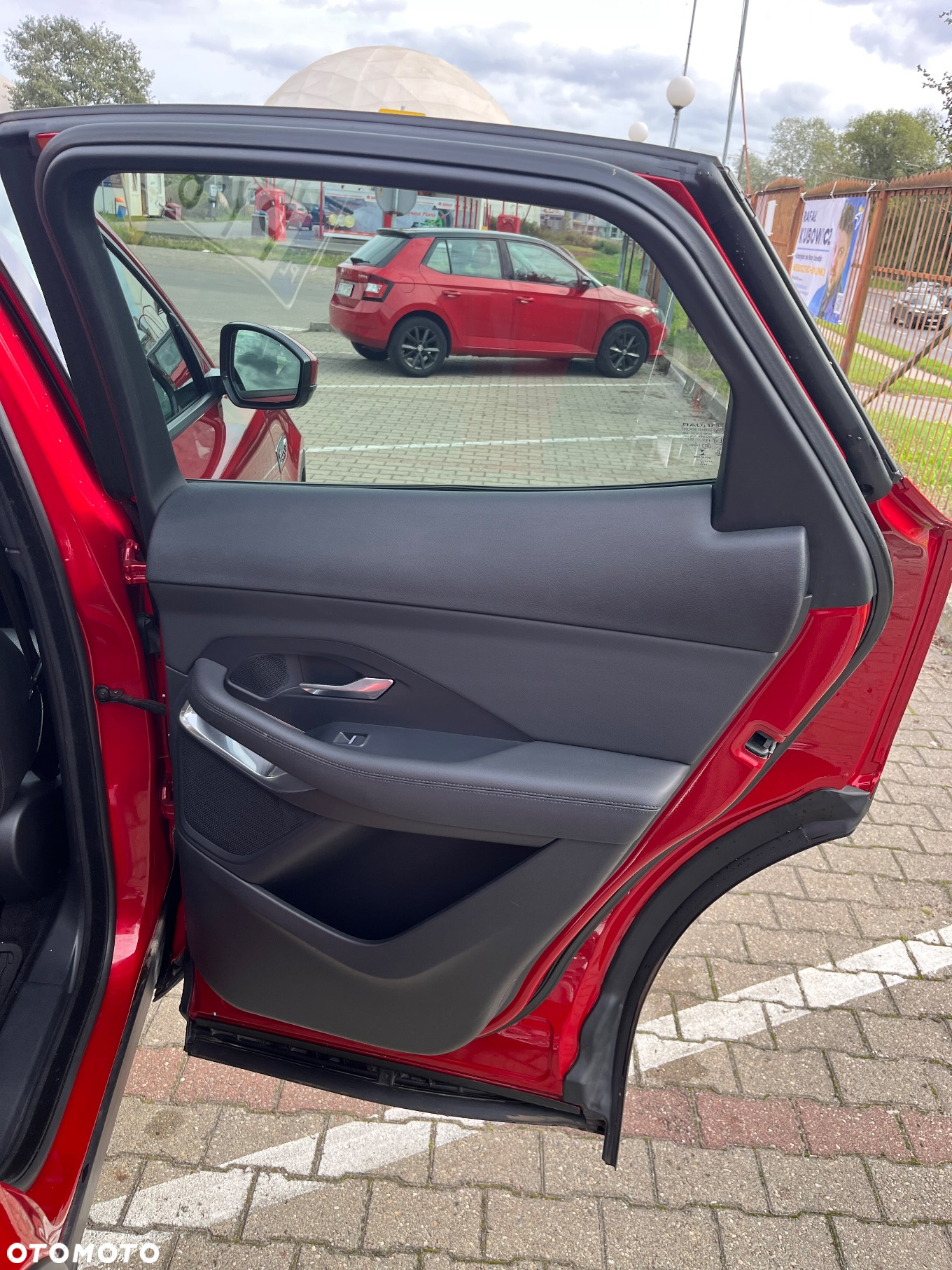 Jaguar E-Pace D150 - 13