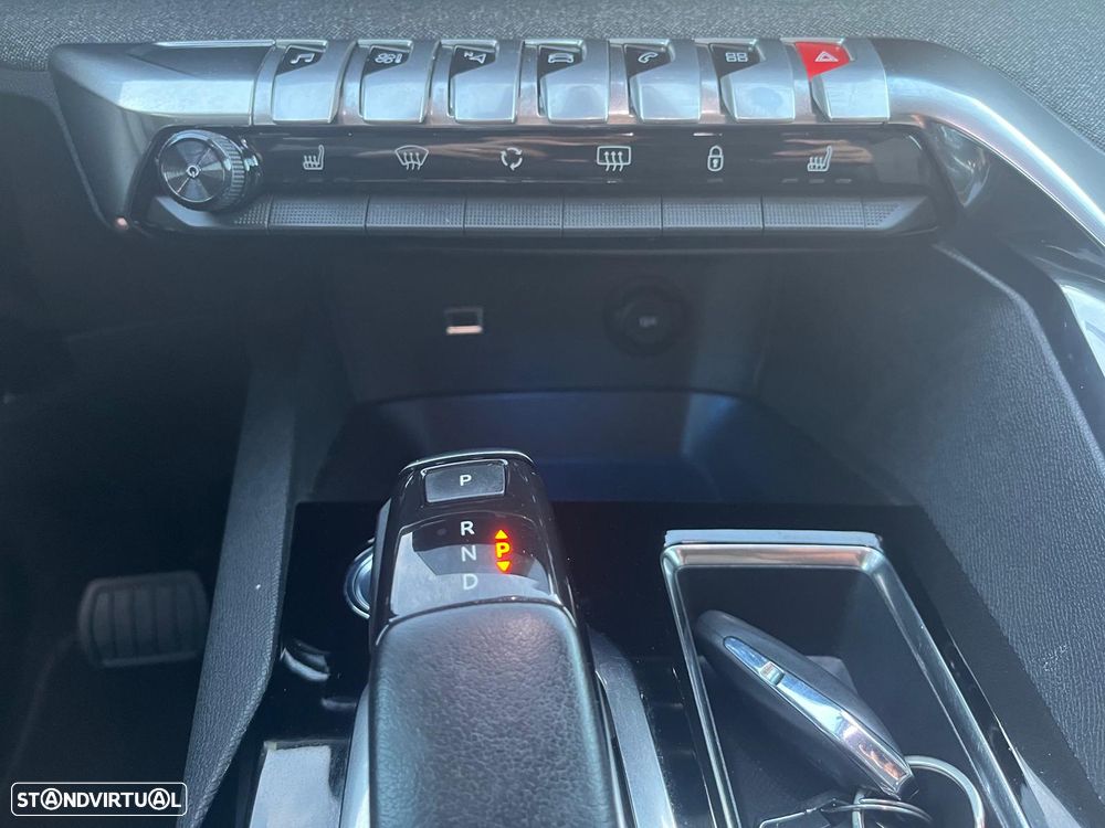 Peugeot 5008 BlueHDI 130 EAT8 Allure - 30