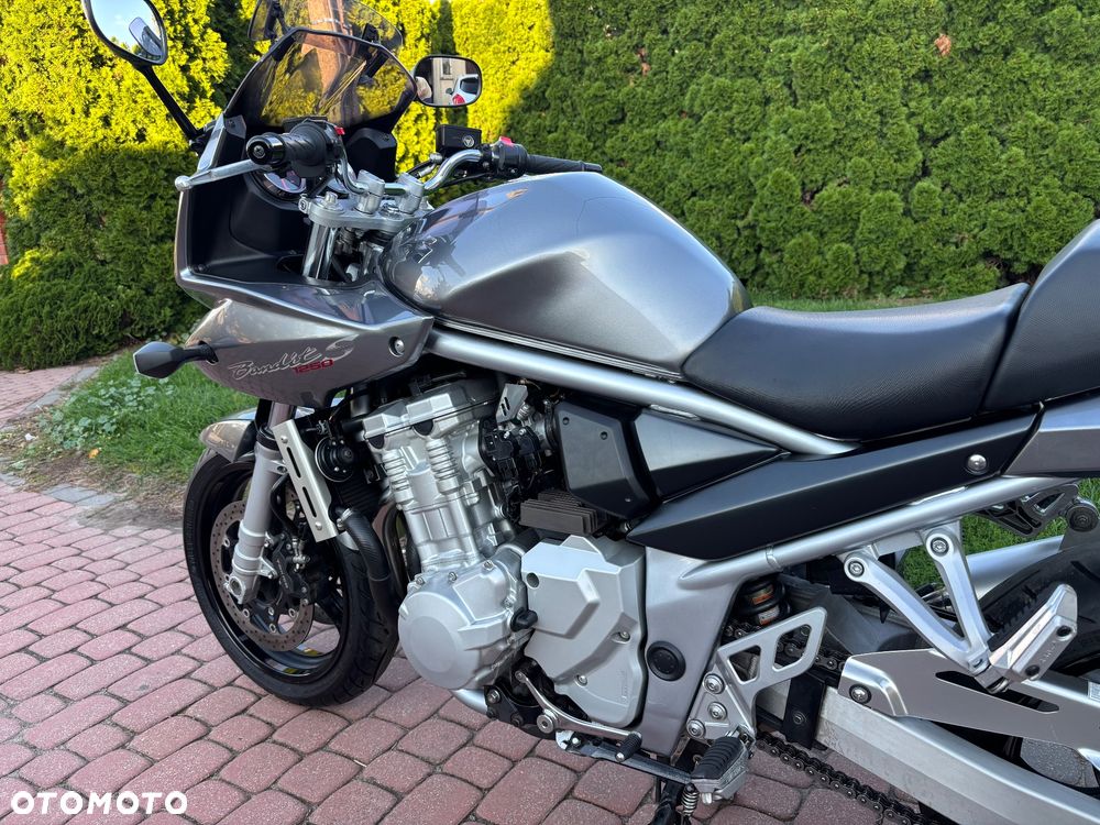 Suzuki Bandit - 23