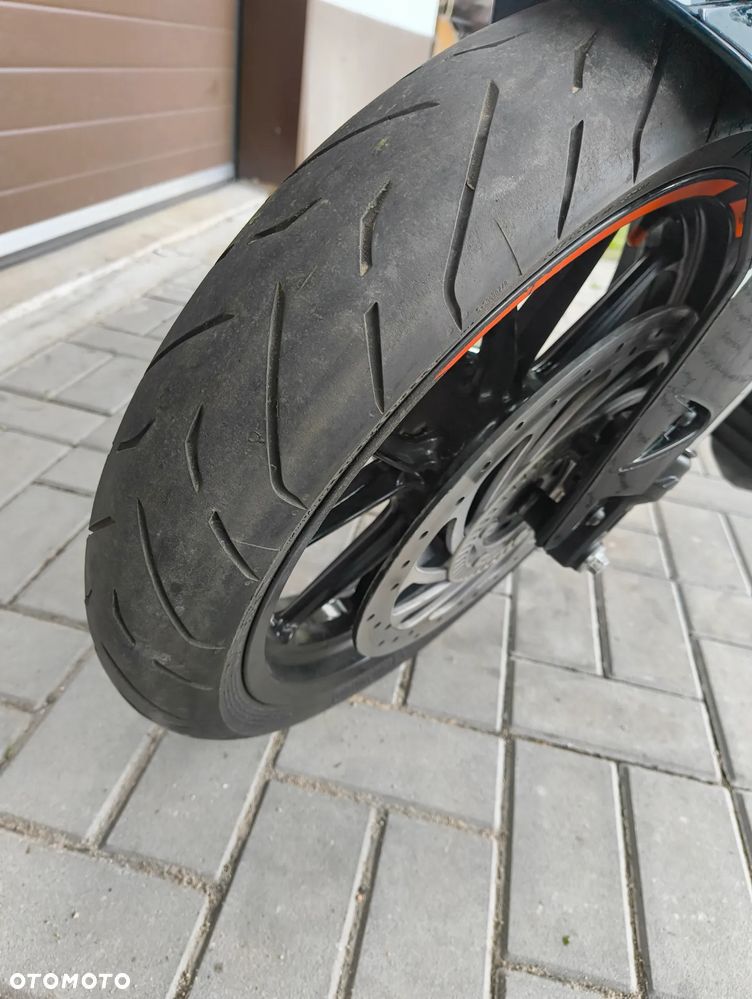 KTM Duke 125 - 9