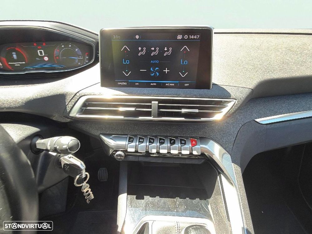 Peugeot 3008 - 13