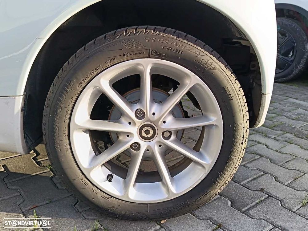 Smart ForTwo Coupé 1.0 mhd Passion 71 - 16