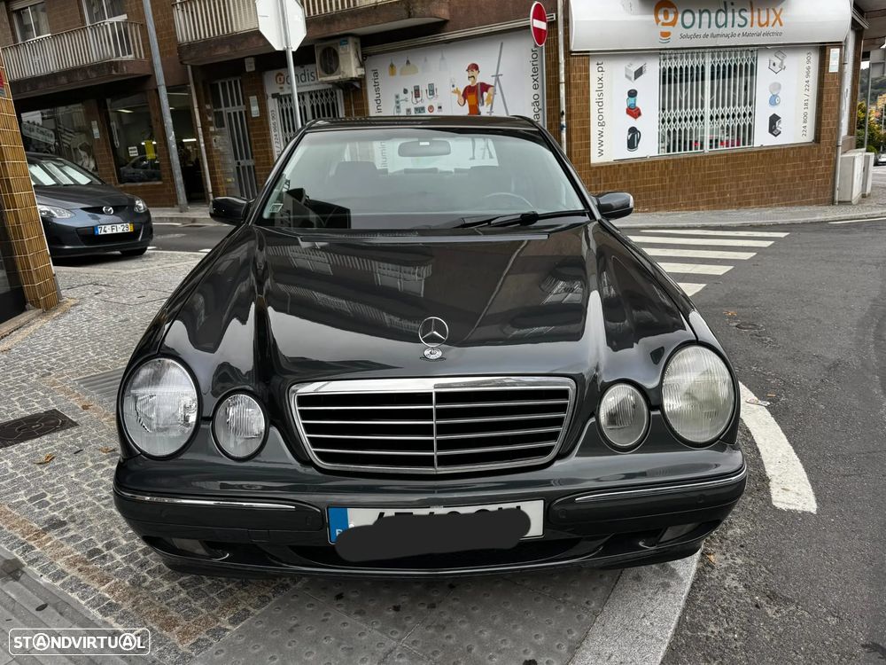 Mercedes-Benz E 220 - 4