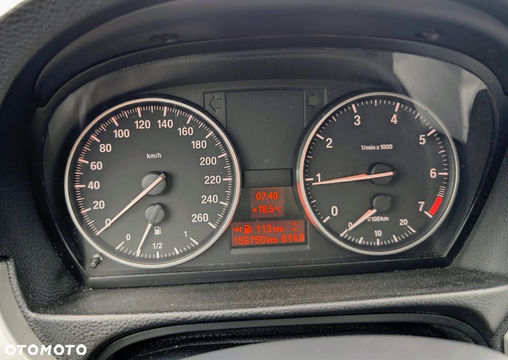BMW Seria 3 318i - 14