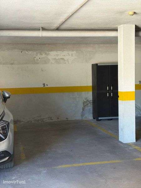 Aluga-se Lugar de Garagem em Aldeia de Paio Pires - Grande imagem: 5/5