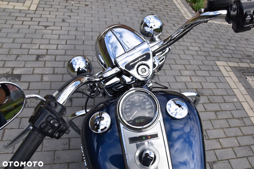 Harley-Davidson Touring Road King - 8