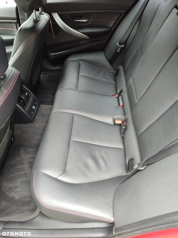 BMW Seria 3 - 32