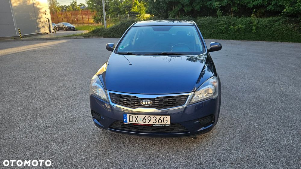 Kia Ceed - 5