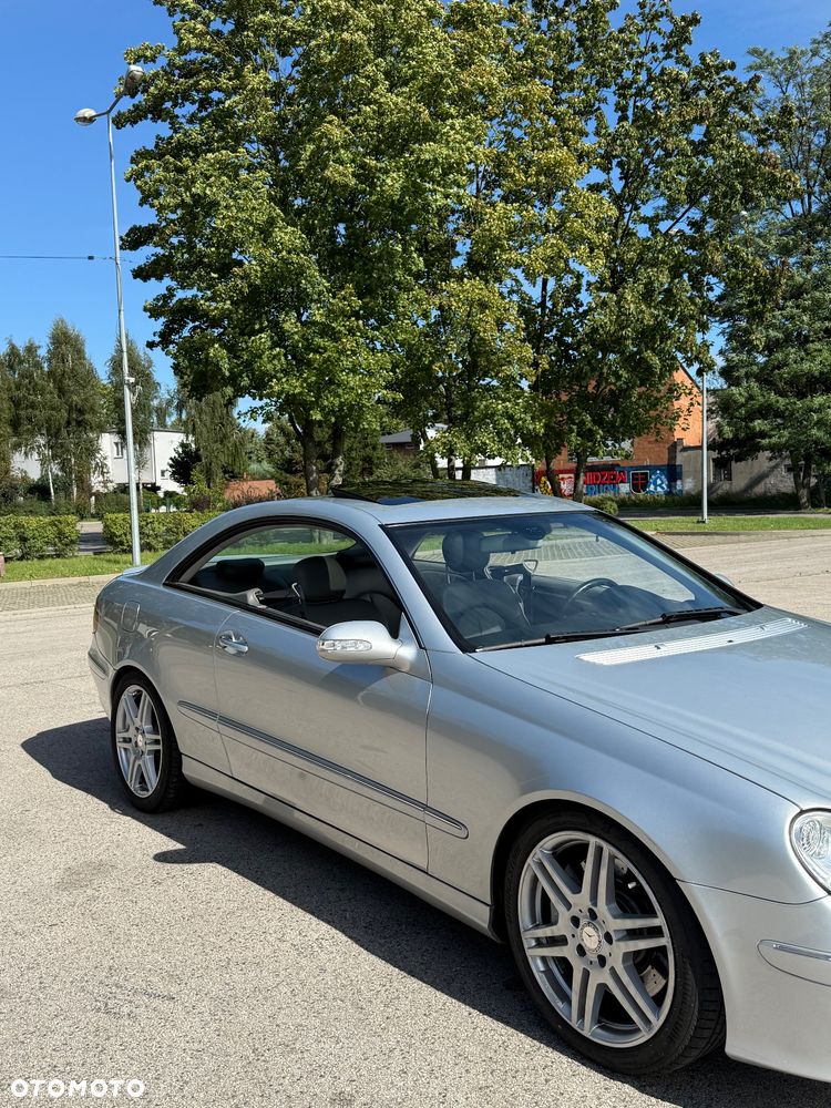 Mercedes-Benz CLK - 8
