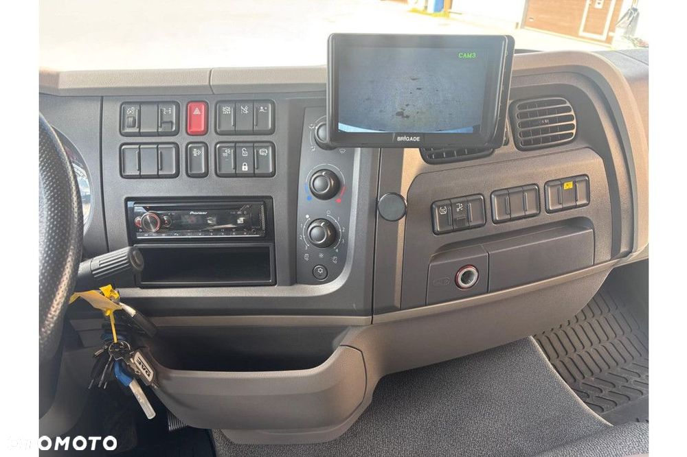 DAF LF 290 4x2 EURO6 + SIDE OPENING + VERY LOW MILEAGE! - 20