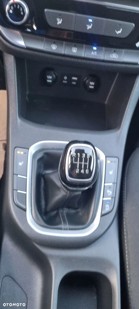 Hyundai i30 1.4 Comfort - 14