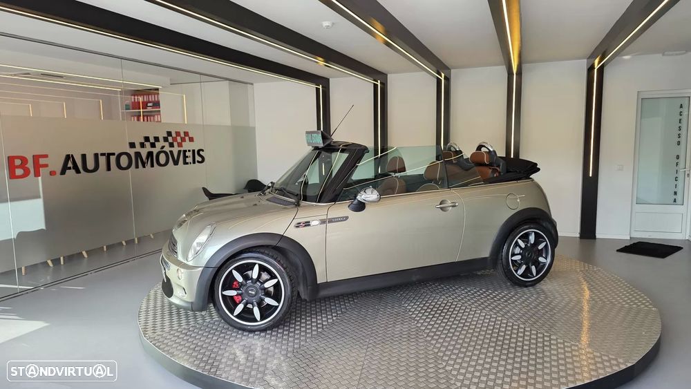 MINI Cabrio Cooper S Sidewalk - 14