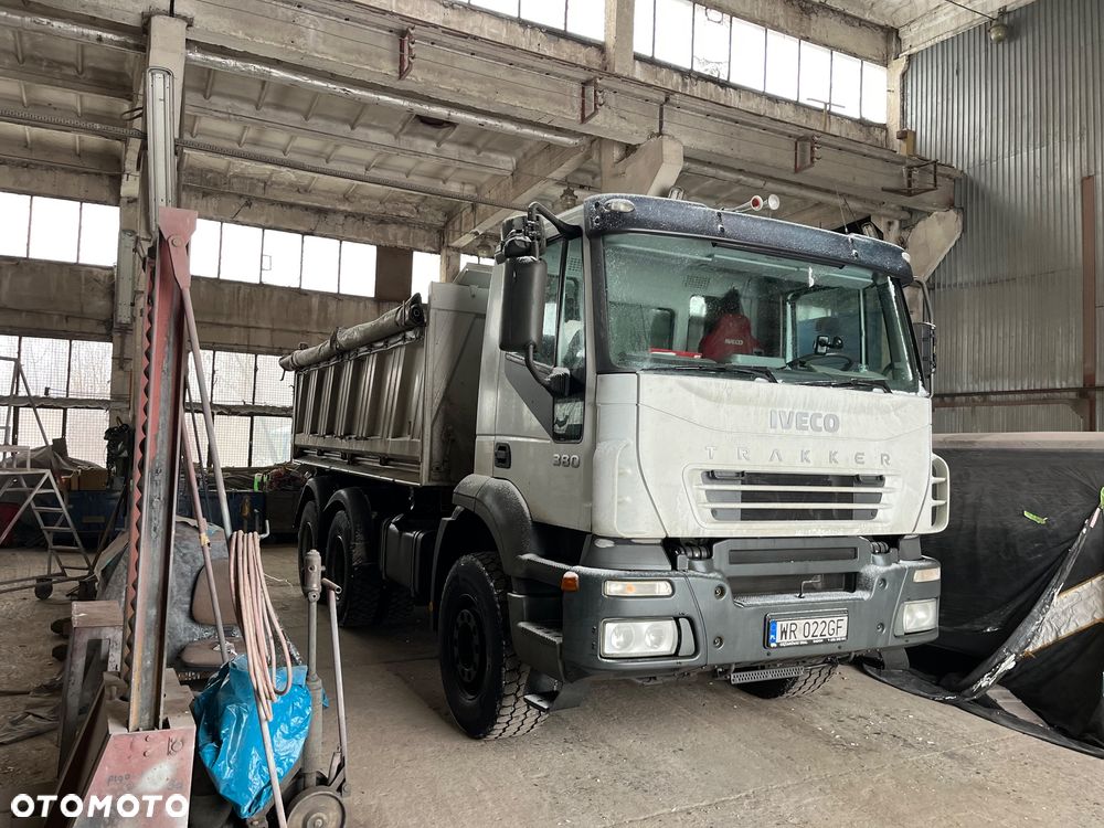 Iveco Trakker - 4