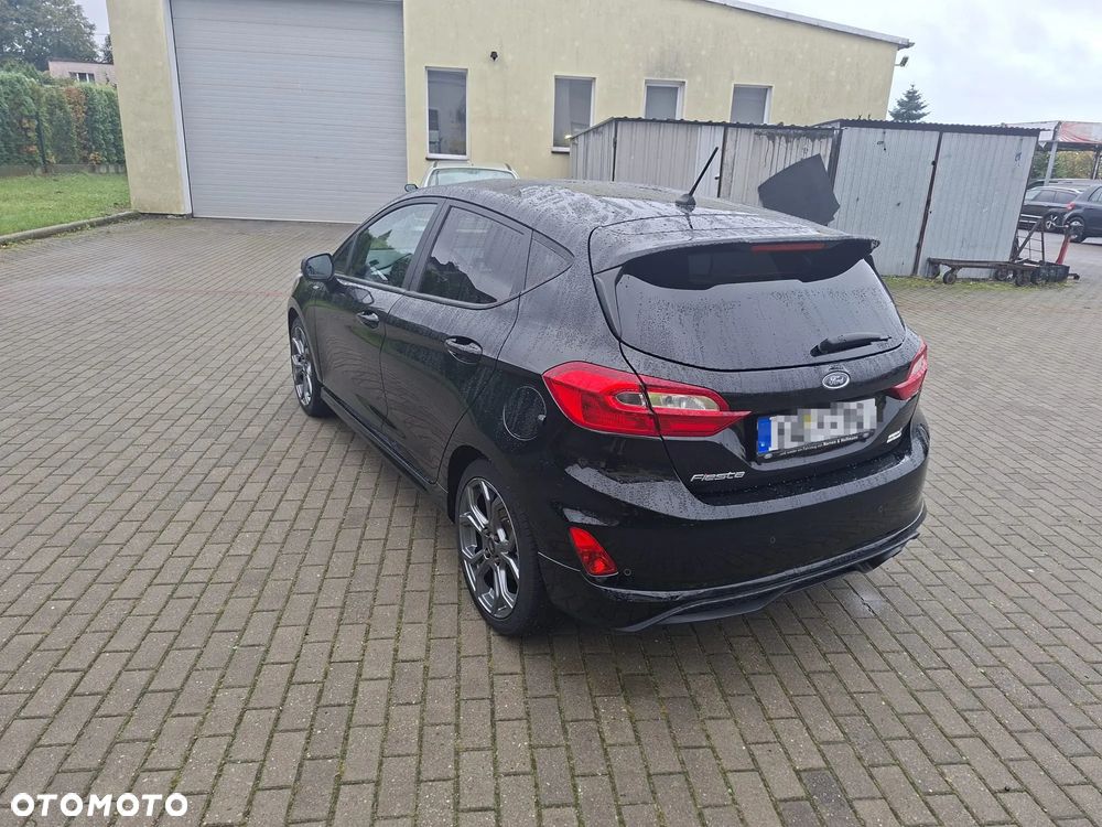 Ford Fiesta - 12