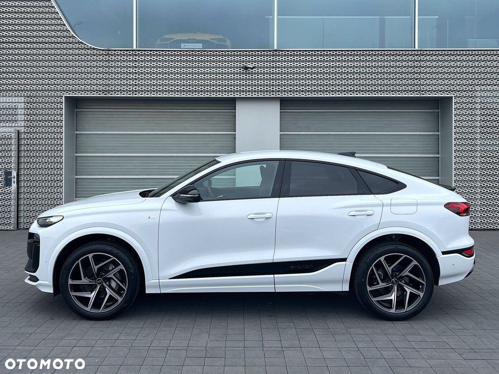 Audi Q6 e-tron - 8