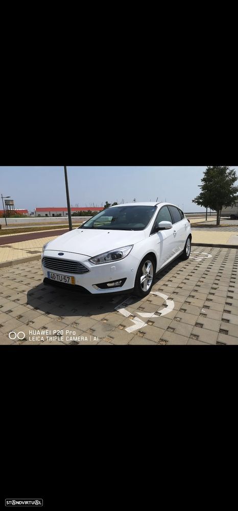 Ford Focus 1.5 TDCi Titanium - 1