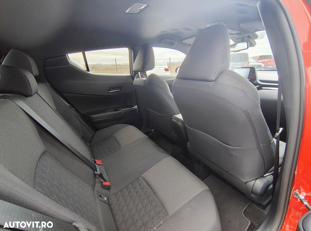 Toyota C-HR 1.8 HSD 122 CP 4x2 CVT Style - 12