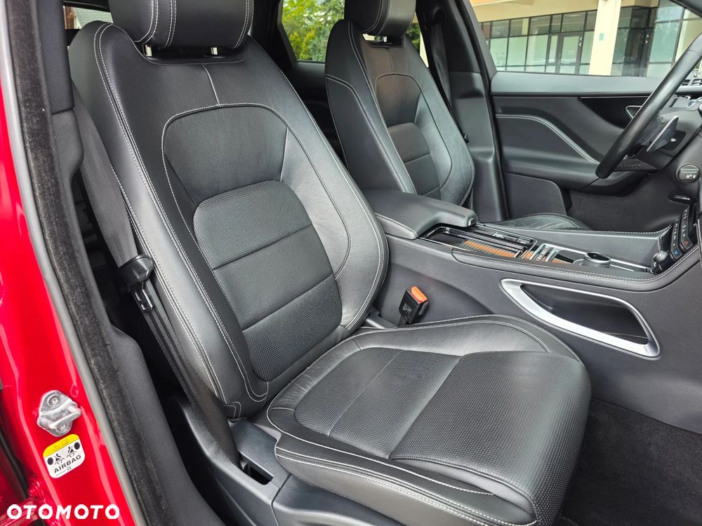 Jaguar F-Pace 2.0 i4D AWD R-Sport - 39