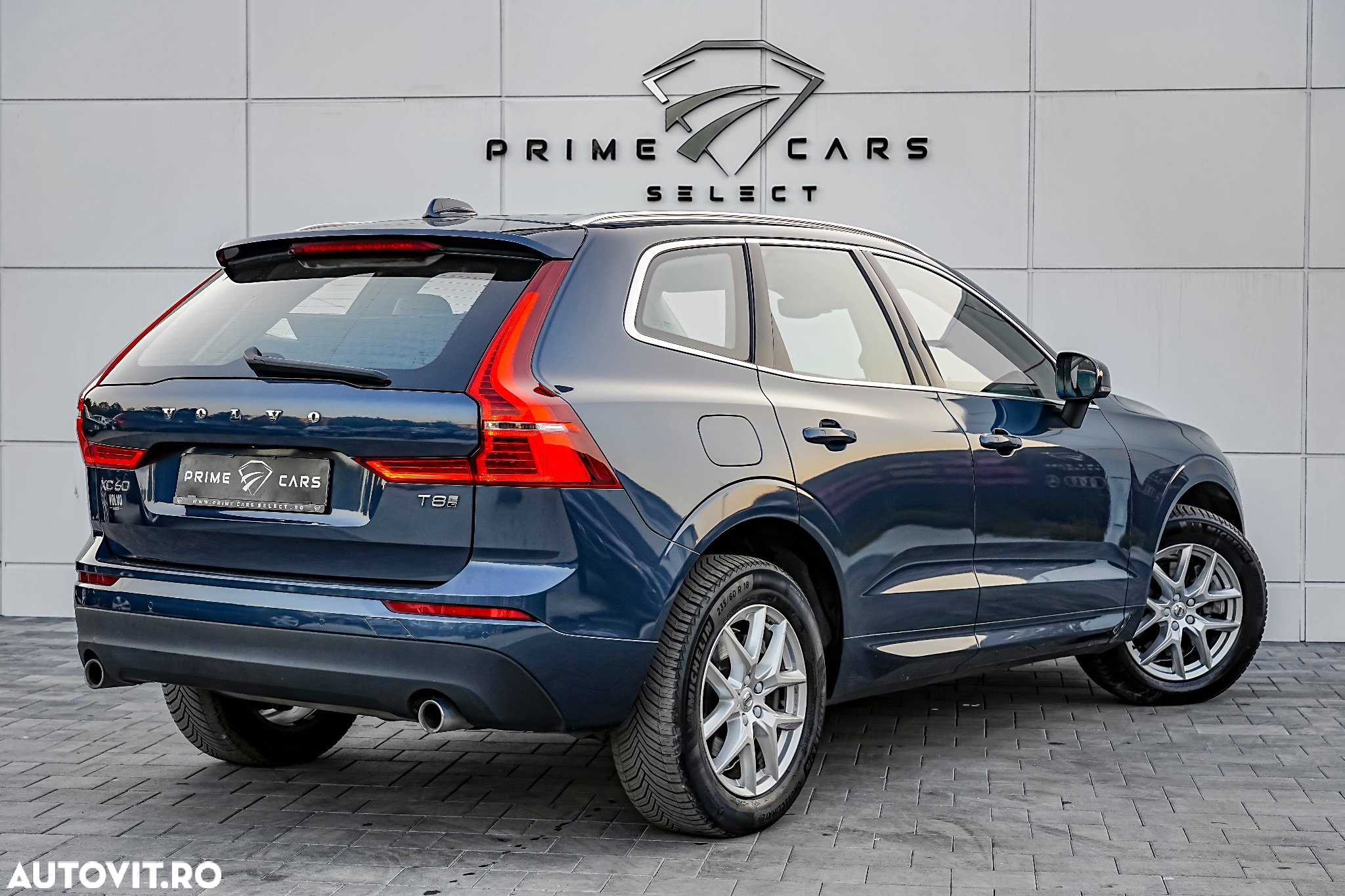 Volvo XC 60 T8 Twin Engine AWD Momentum - 9
