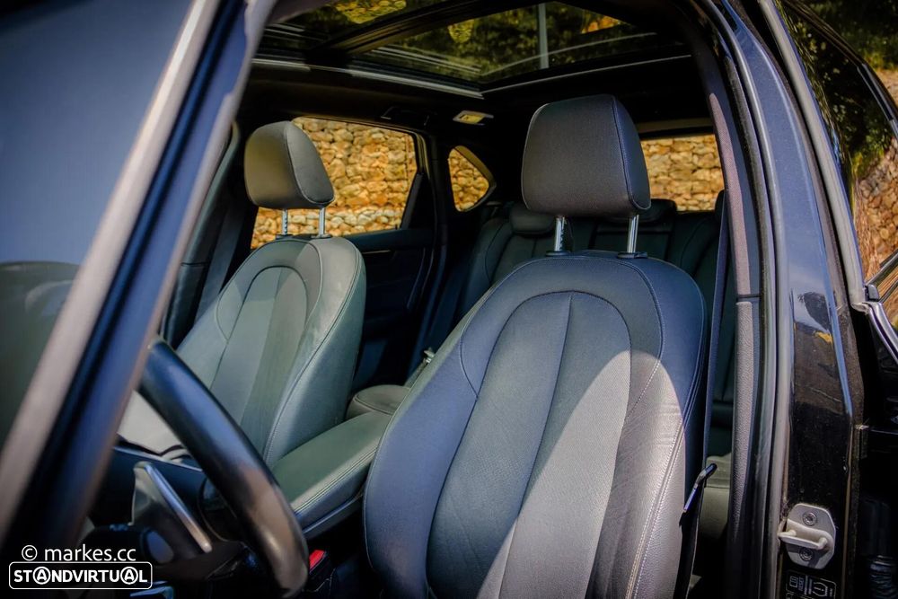 BMW 218 Active Tourer d Line Luxury Auto - 11