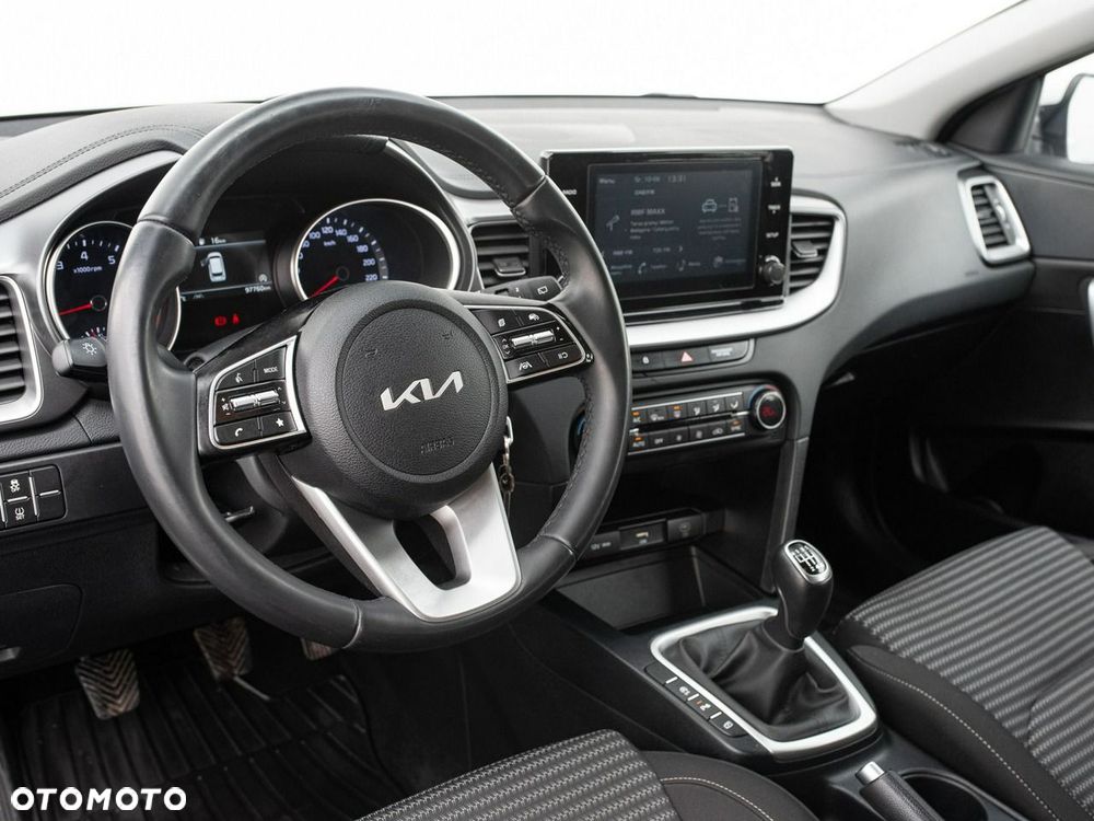 Kia Ceed 1.5 T-GDI M - 7