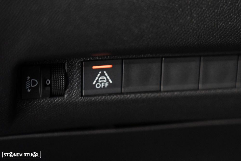 Peugeot 2008 1.5 BlueHDi Allure - 19