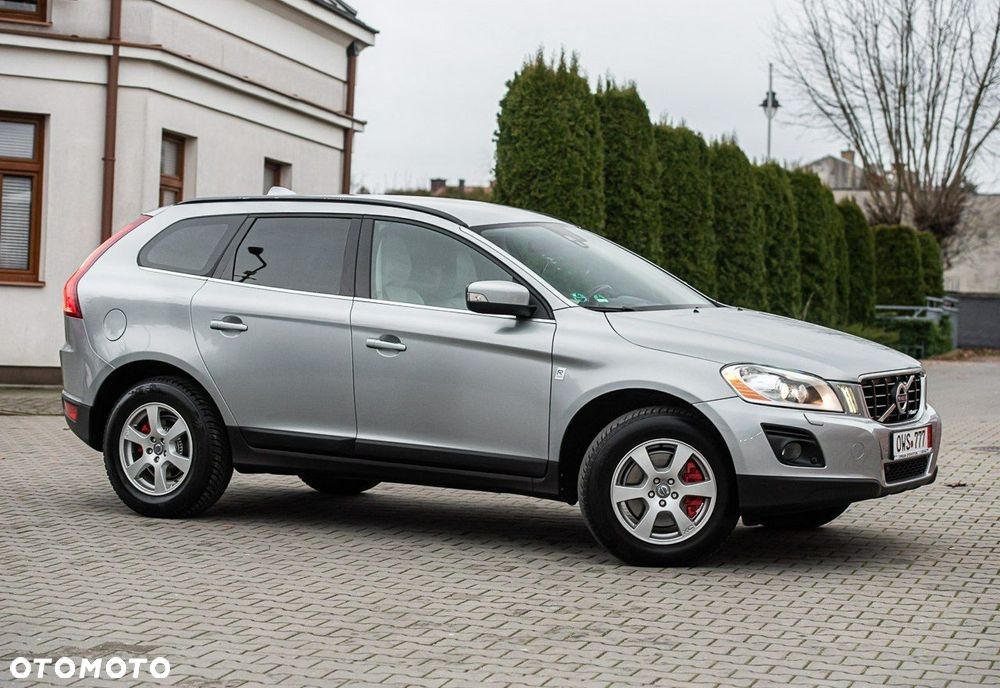 Volvo XC 60 D5 AWD Momentum - 18