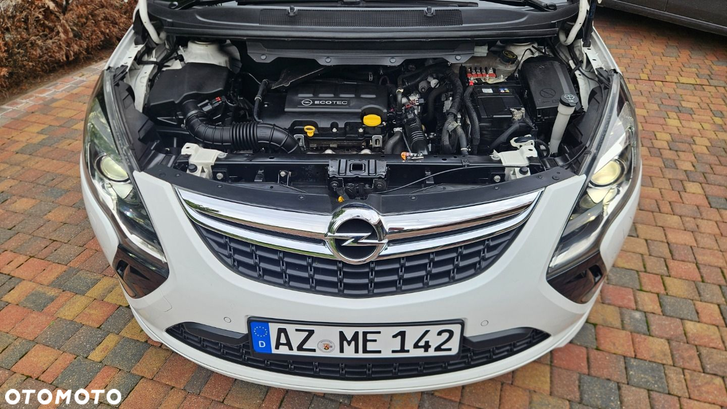 Opel Zafira - 24