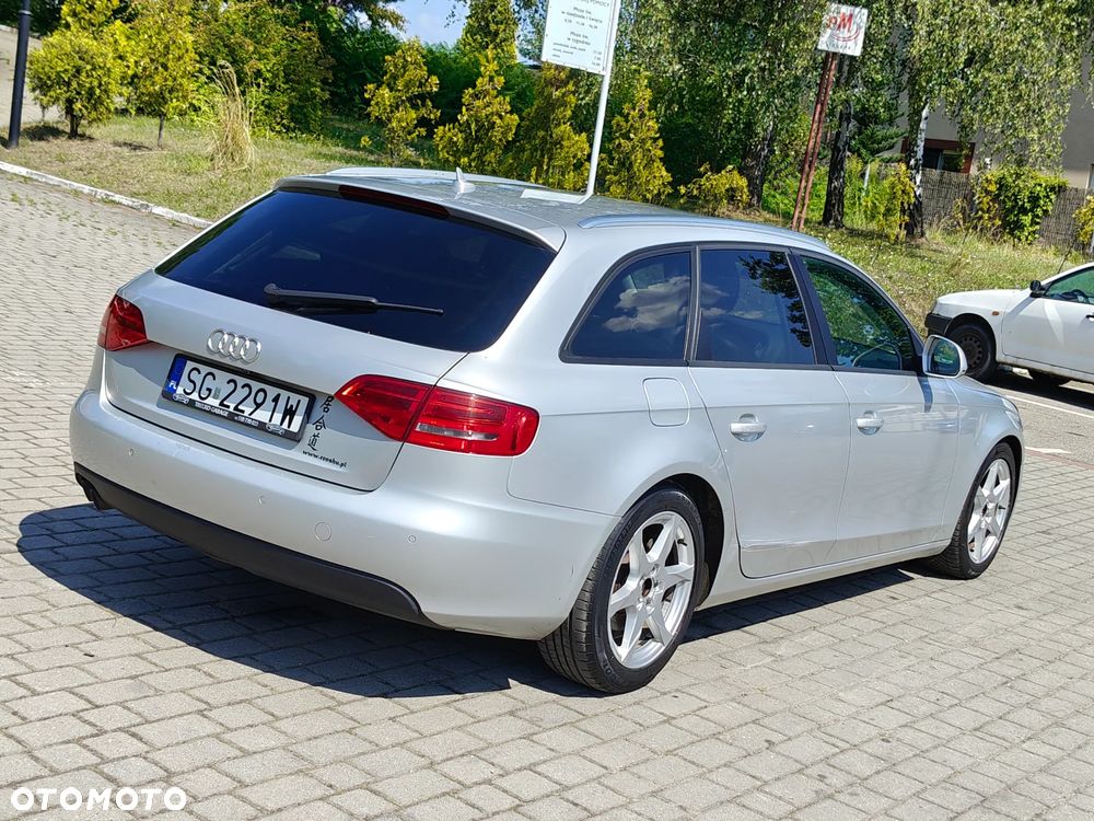 Audi A4 Avant 2.0 TDI DPF quattro Attraction - 15