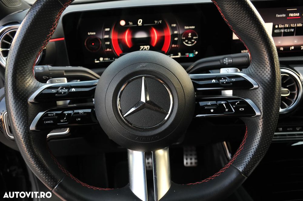 Mercedes-Benz A 200 d 8G-DCT AMG Line - 14
