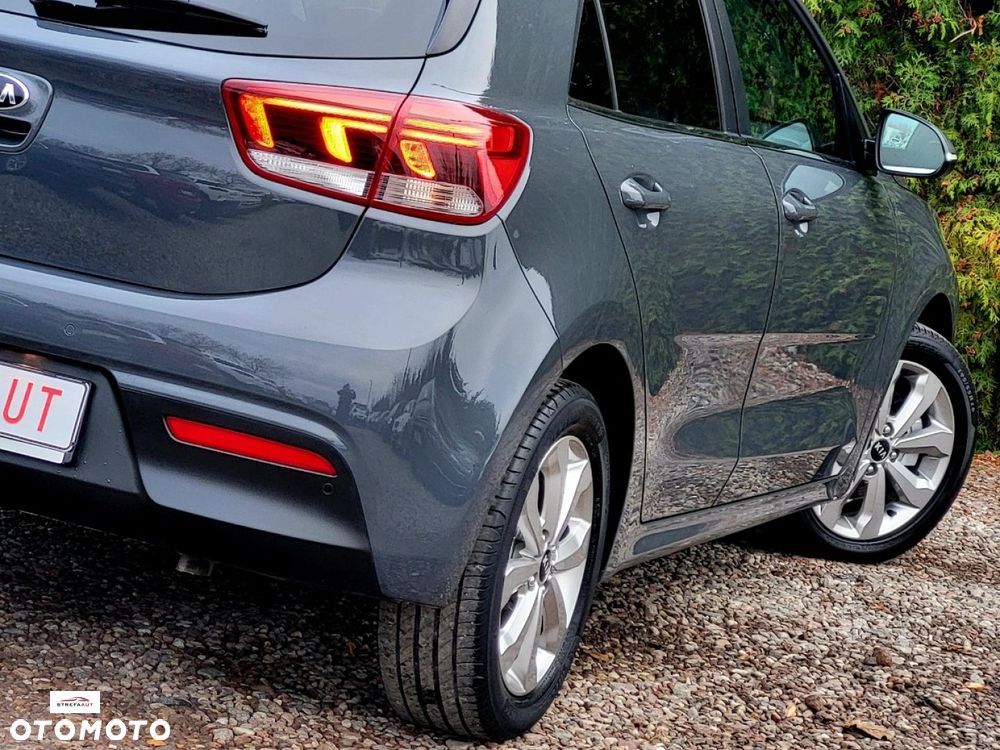 Kia Rio - 25