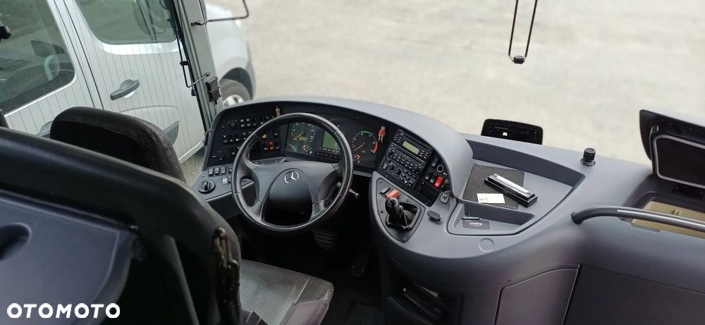 Mercedes-Benz Tourismo 17 RHD - 24