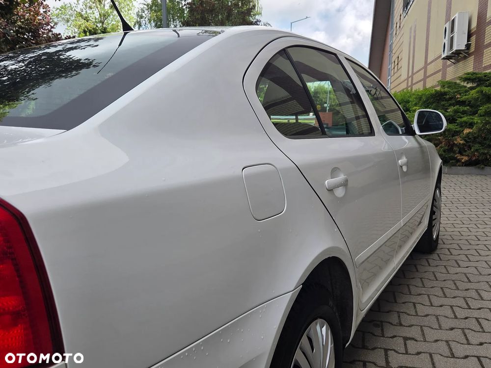 Skoda Octavia 1.6 Team Edition - 17