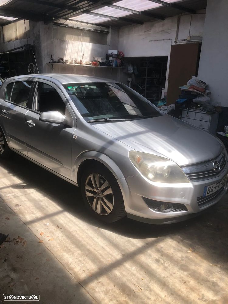 Opel Astra 1.3 CDTI Cosmo - 1