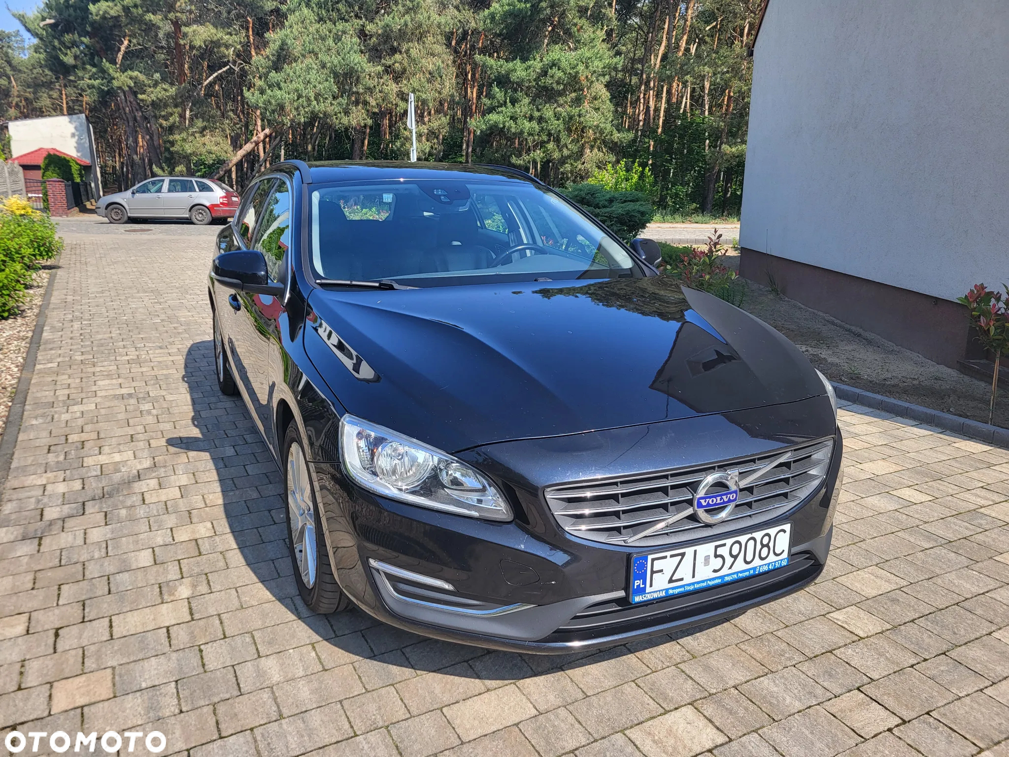 Volvo V60 ver-d4-drive--e-momentum - 2