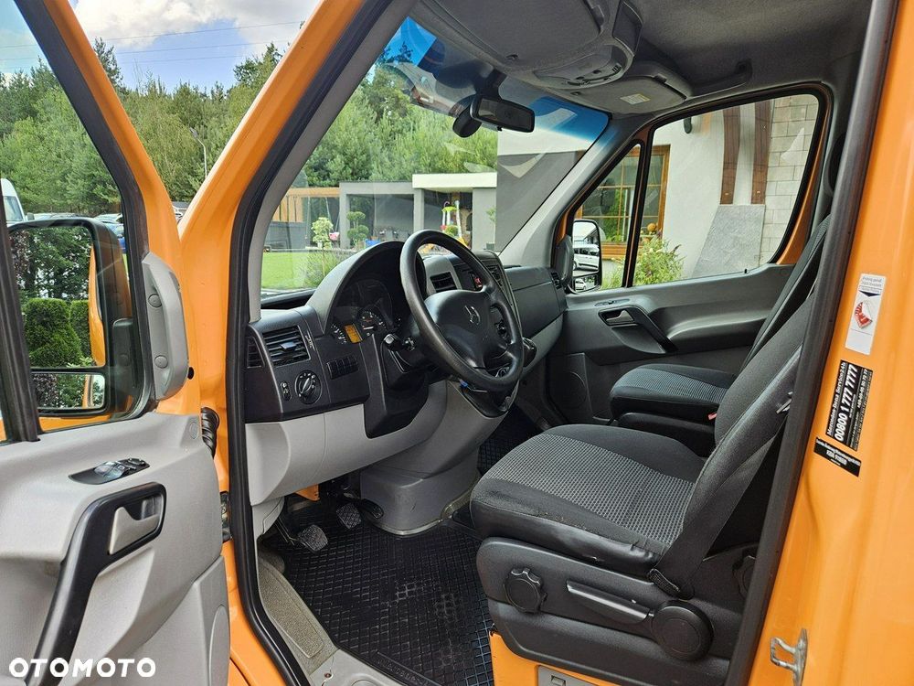 Mercedes-Benz Sprinter - 6