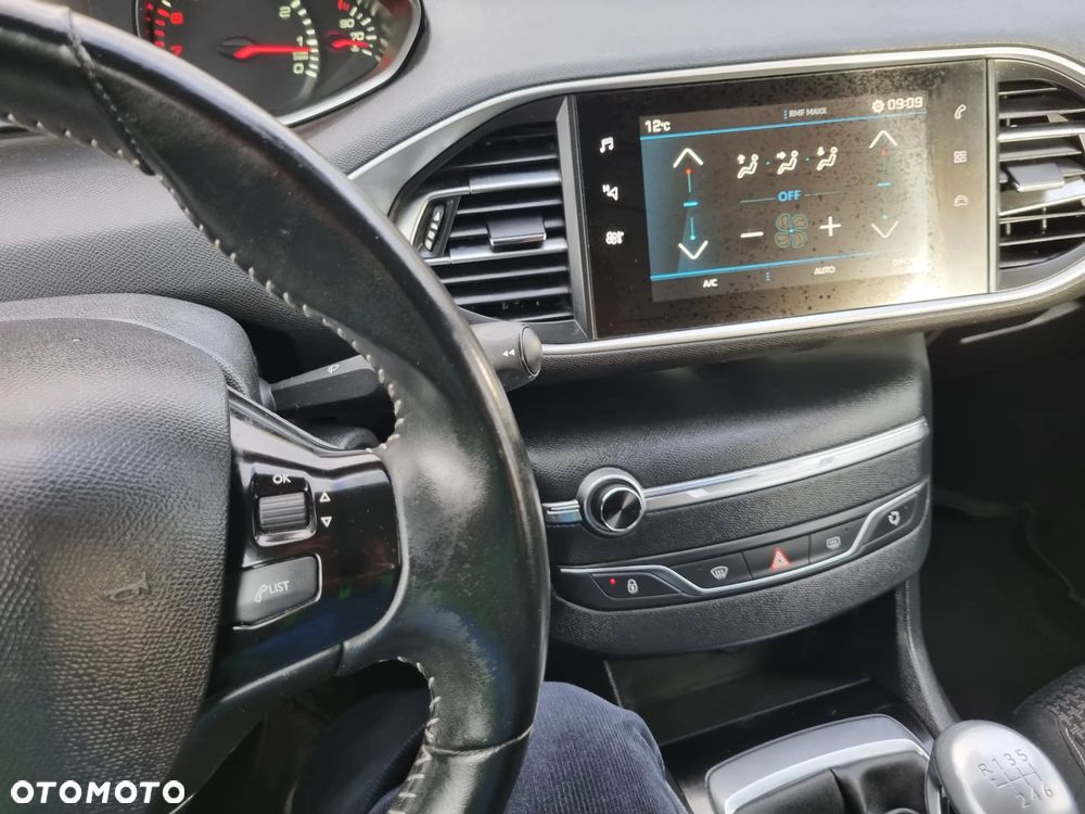 Peugeot 308 PureTech 110 Stop & Start Allure - 24
