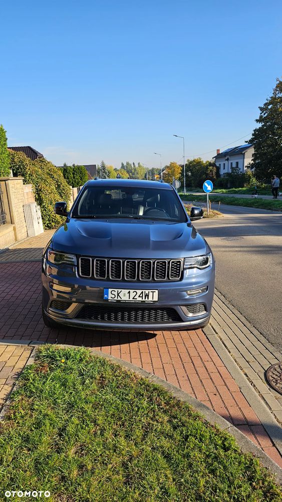 Jeep Grand Cherokee - 31