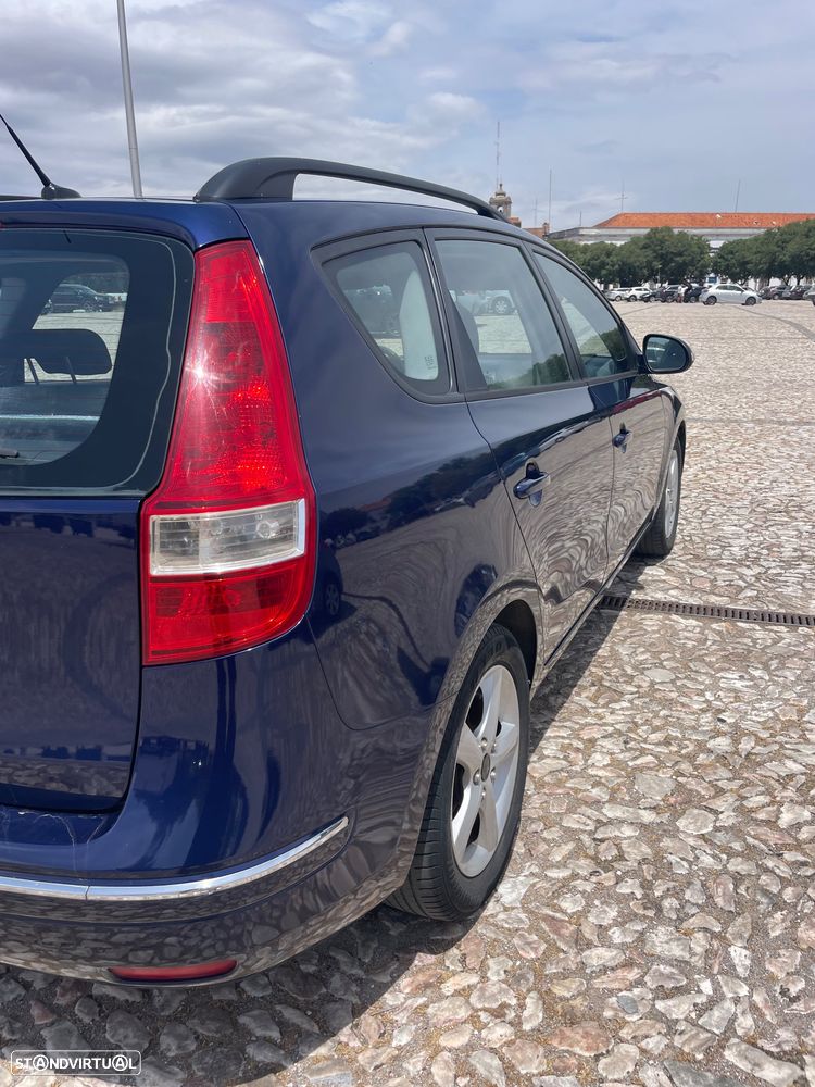 Hyundai i30 CW 1.6 CRDi Comfort - 12