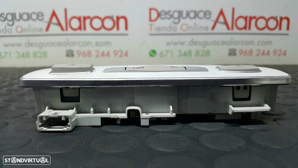 LUZ INTERIOR RENAULT LAGUNA III DYNAMIQUE TOMTOM - 7