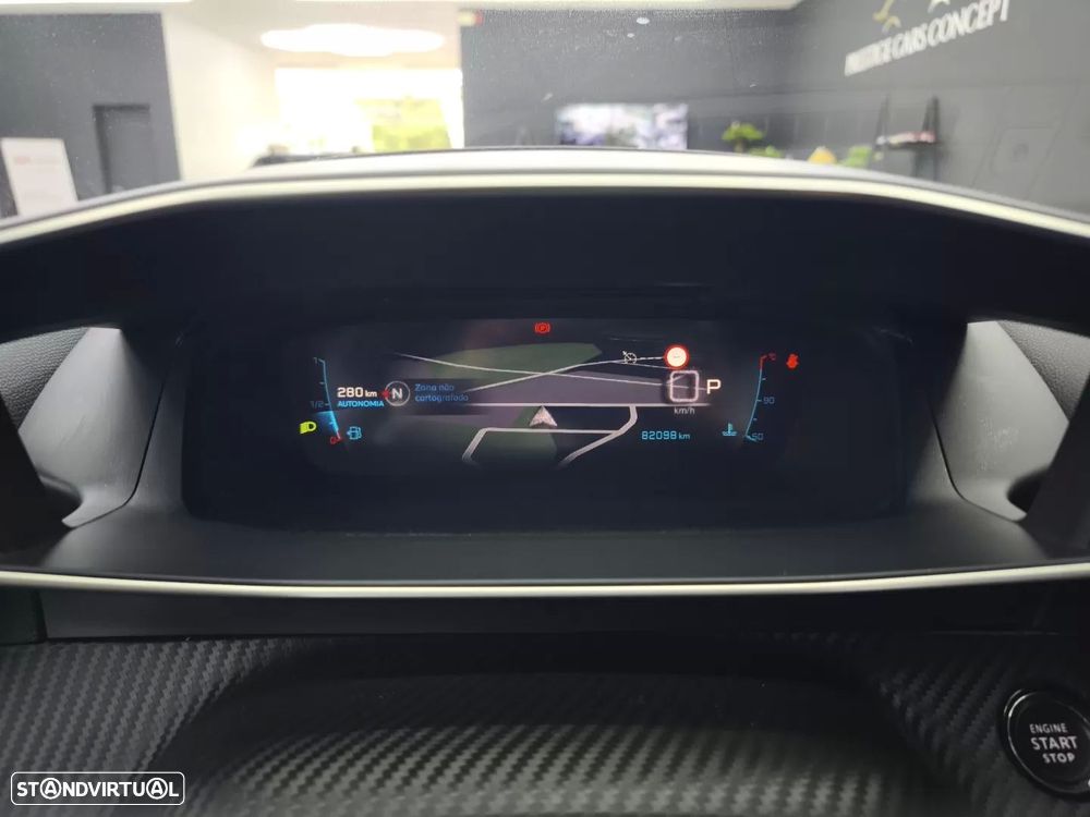 Peugeot 2008 1.5 BlueHDi GT Line EAT8 - 27