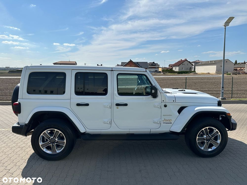 Jeep Wrangler Unlimited GME 2.0 Turbo Sahara - 5