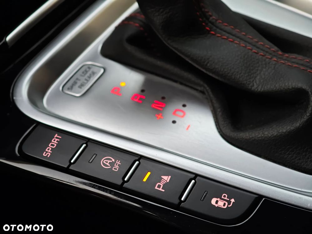 Kia ProCeed 1.6 T-GDI GT DCT - 26